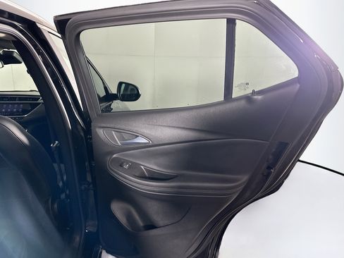 Used 2022 Buick Encore GX Select image 28