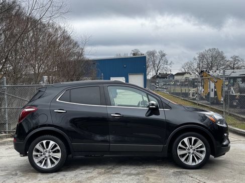 Used 2018 Buick Encore Preferred image 4
