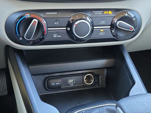 Used 2022 Kia Soul LX w/ Technology Package image 26