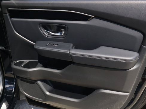 Used 2025 Honda Pilot EX-L image 16