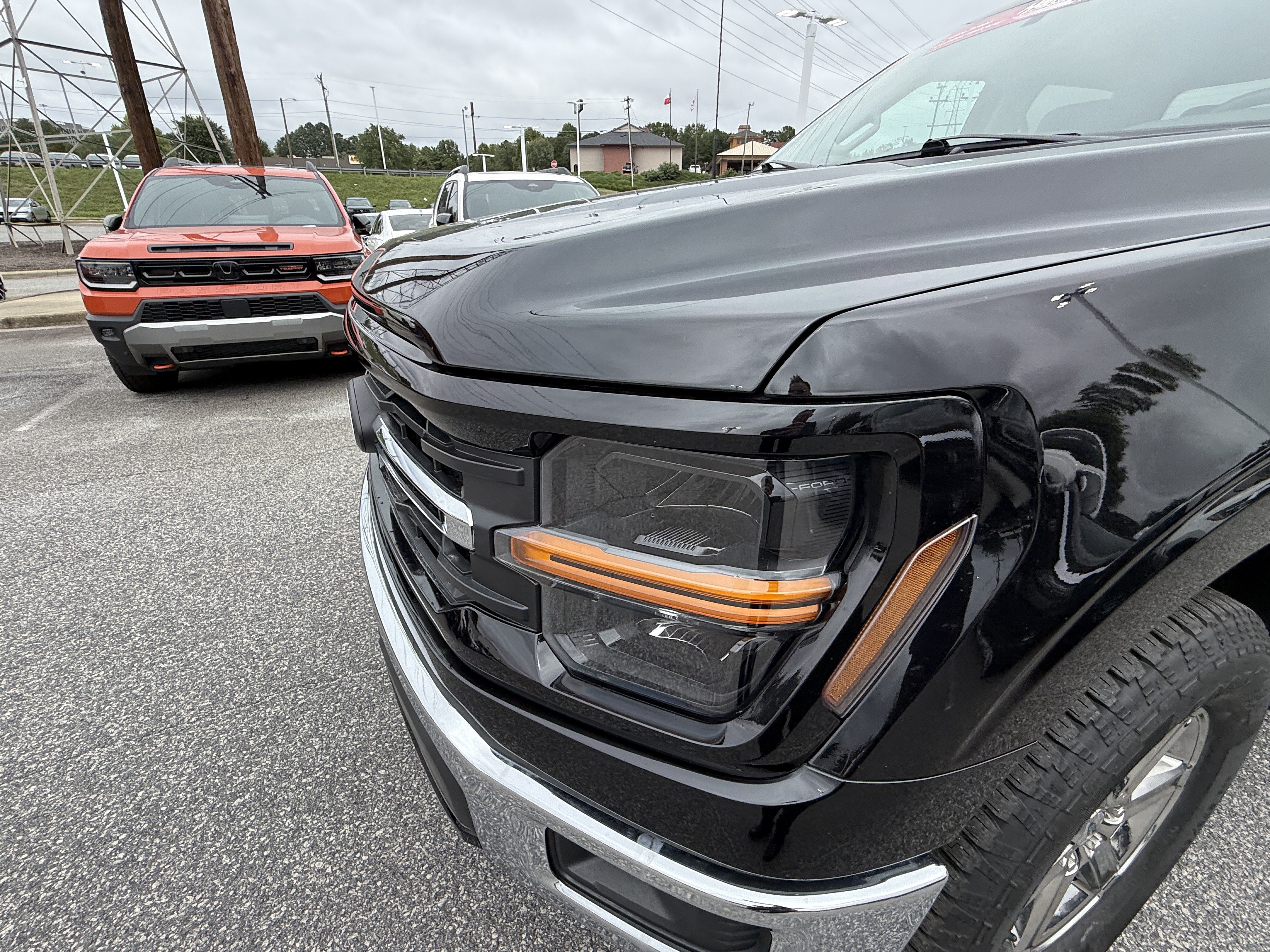 Used 2025 Ford F150 XLT w/ Equipment Group 301A Standard AWD/4WD image 6