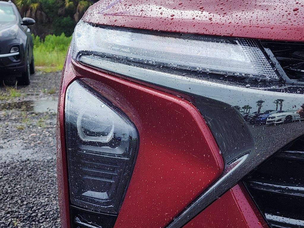 Used 2025 Chevrolet Trax RS FWD image 40