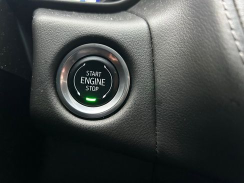 Used 2024 Chevrolet Tahoe LT w/ Luxury Package image 28