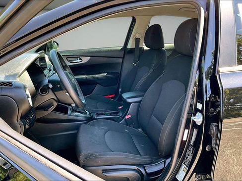 Used 2021 Kia Forte Sedan FWD image 21