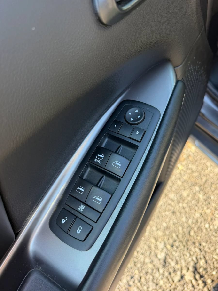 Used 2017 Dodge Journey Crossroad w/ Popular Equipment Group FWD image 20