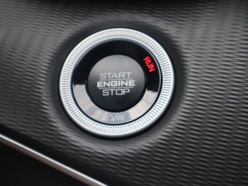 New 2025 Jeep Grand Cherokee L Altitude image 14