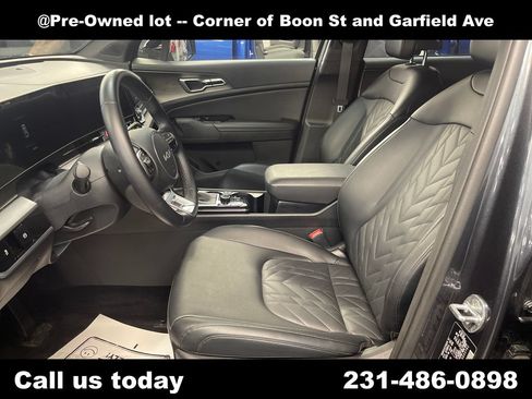 Used 2023 Kia Sportage X-Line AWD/4WD image 12
