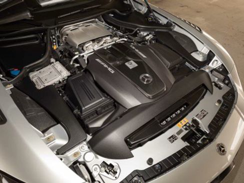Used 2020 Mercedes-Benz AMG GT R image 17