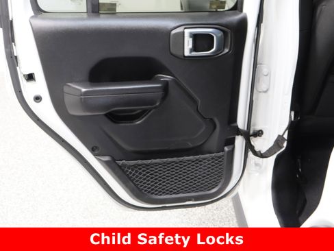 Used 2021 Jeep Wrangler Unlimited Sport image 26