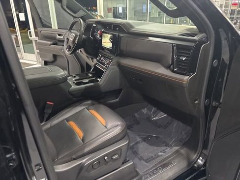 Used 2024 GMC Sierra 2500 AT4 w/ Technology Package image 29