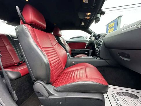 Used 2013 Dodge Challenger SXT Plus image 13