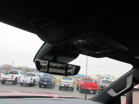 Used 2024 GMC Sierra 2500 AT4 w/ AT4 Premium Plus Package image 34