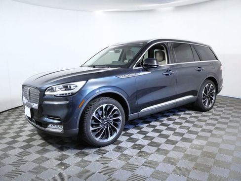 Certified 2021 Lincoln Aviator Reserve w/ Equipment Group 202A AWD/4WD image 5