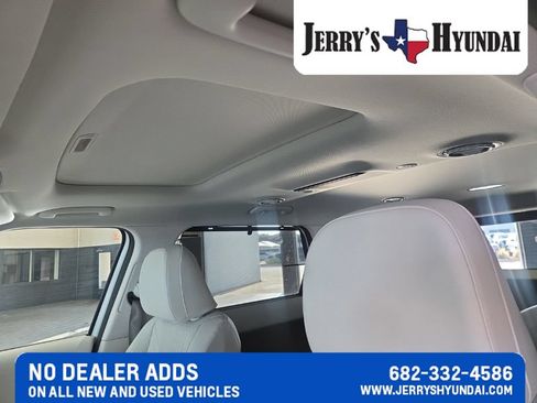 Used 2026 Hyundai Palisade SEL FWD image 8