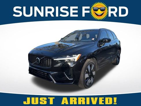 Used 2025 Volvo XC60 T8 Plus w/ Protection Package Premier image 1