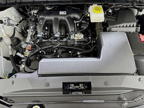 New 2025 Nissan Pathfinder Platinum w/ Cargo Package image 33