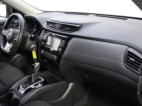Used 2019 Nissan Rogue S AWD/4WD image 15
