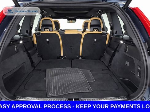 Used 2018 Volvo XC90 T6 Momentum w/ Convenience Package AWD/4WD image 18