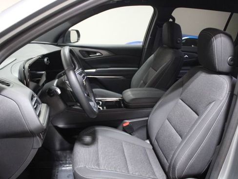 Certified 2024 Chevrolet Traverse LS image 18