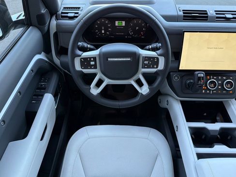 New 2026 Land Rover Defender 110 X-Dynamic SE AWD/4WD image 25
