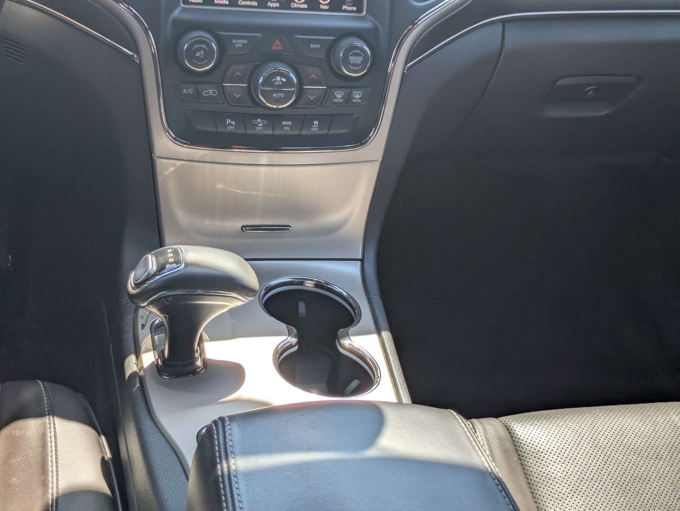 Used 2014 Jeep Grand Cherokee Summit AWD/4WD image 26