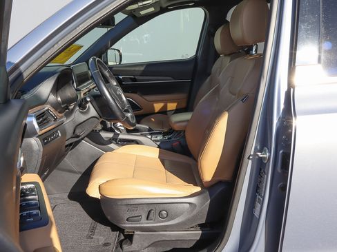 Used 2022 Kia Telluride SX w/ Towing Package image 7