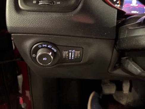 Used 2019 Jeep Compass Trailhawk image 20