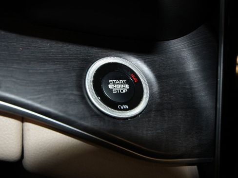 Used 2021 Jeep Grand Cherokee L Limited image 16