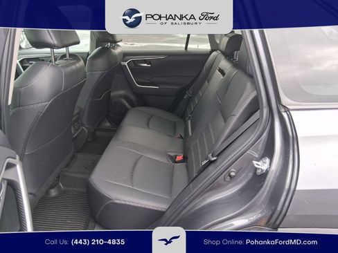 Used 2022 Toyota RAV4 XLE Premium AWD/4WD image 9