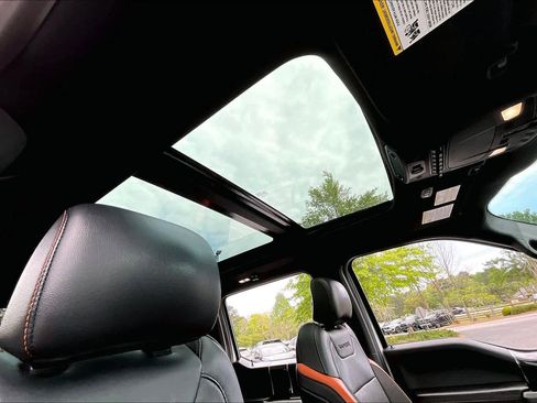 Used 2017 Ford F150 Raptor w/ Equipment Group 802A Luxury image 14