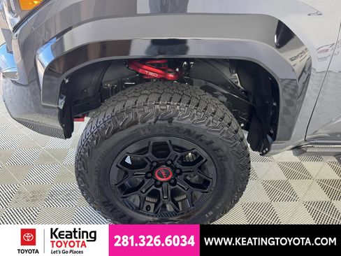 Certified 2025 Toyota Tacoma TRD Pro AWD/4WD image 31