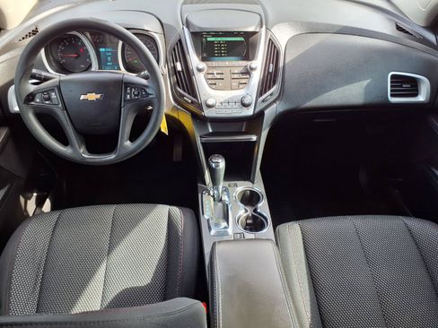 Used 2017 Chevrolet Equinox LS FWD image 4