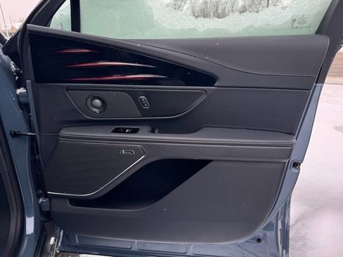 New 2026 Lincoln Nautilus Reserve w/ Jet Appearance Package image 15