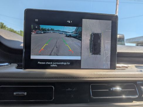 Used 2020 Lincoln Aviator Reserve w/ Equipment Group 202A image 24