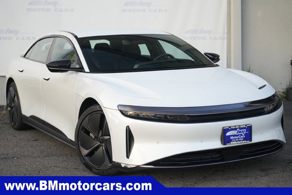 Used 2024 Lucid Air Pure RWD image 1