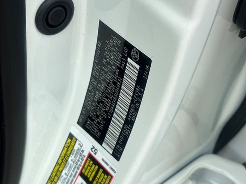 Certified 2025 Toyota Camry SE image 36