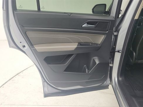 Used 2021 Volkswagen Atlas SE image 27