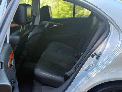 Used 2006 Mercedes-Benz E 350 Sedan image 10
