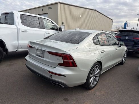 Used 2019 Volvo S60 T5 Momentum image 7