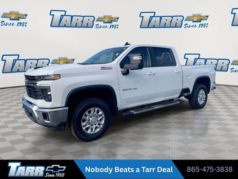 Used 2025 Chevrolet Silverado 2500 LT AWD/4WD image 1