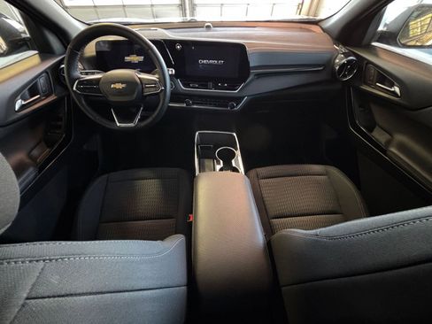 Used 2025 Chevrolet Equinox LT image 37