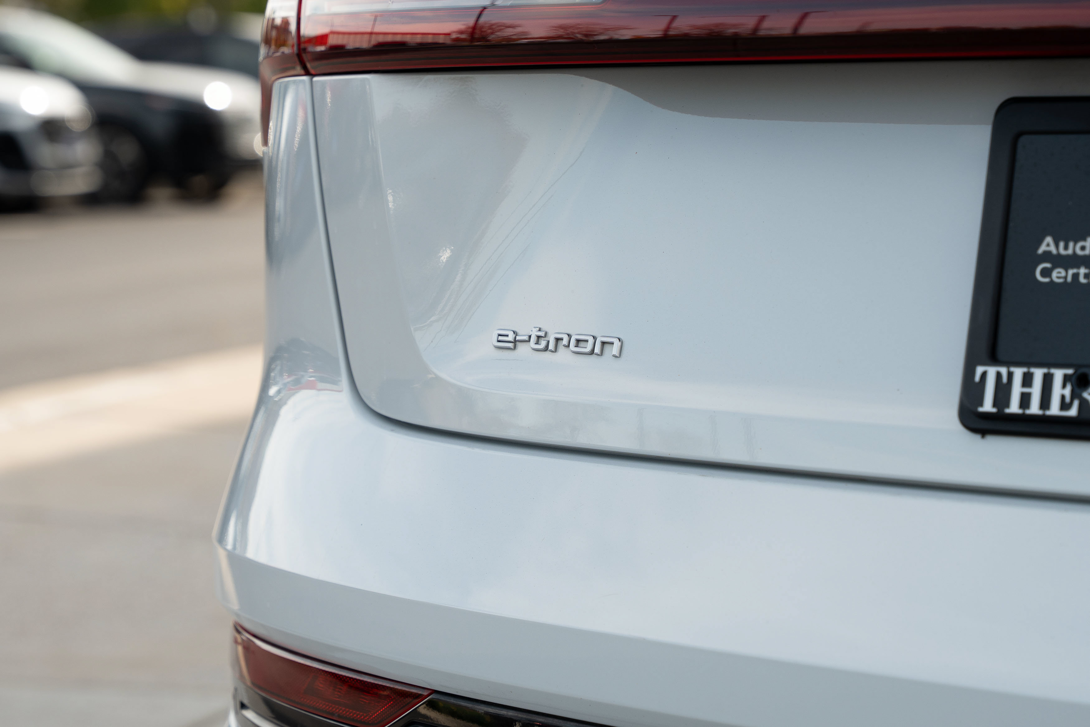 Certified 2023 Audi e-tron Premium Plus w/ Premium Plus Package AWD/4WD image 30