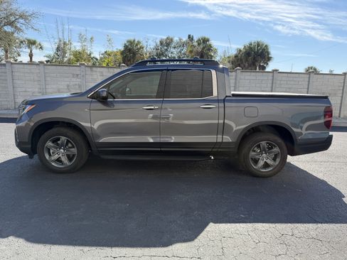 Used 2023 Honda Ridgeline RTL-E image 2