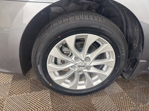 Used 2016 Nissan Sentra SV w/ Style Package image 30