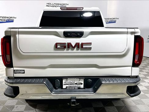 Used 2023 GMC Sierra 1500 SLT w/ SLT Premium Package RWD image 4