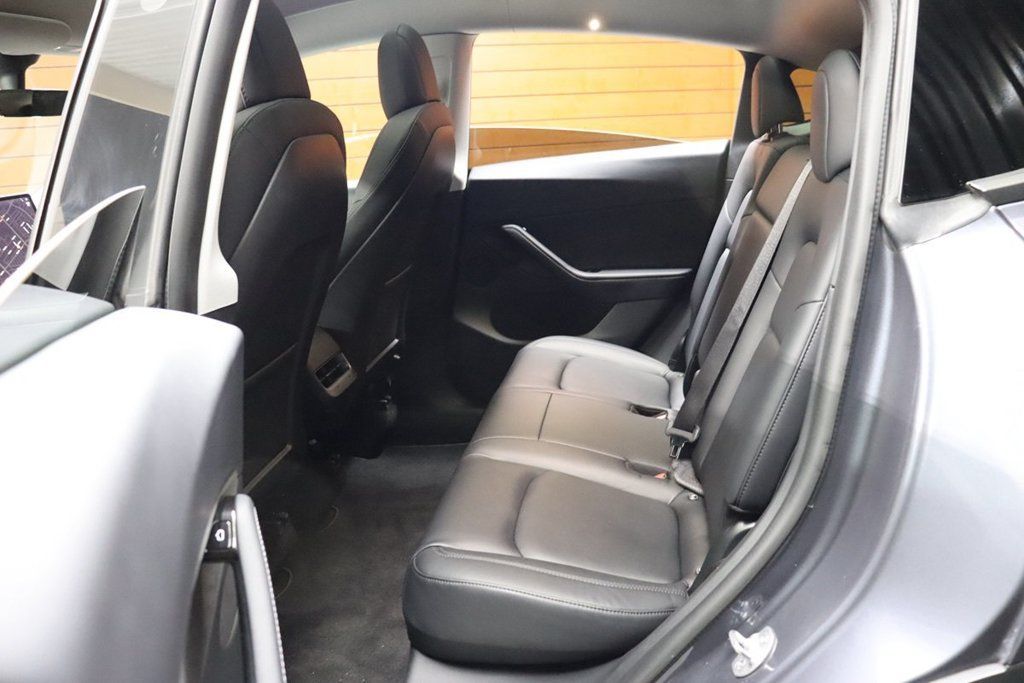 Used 2020 Tesla Model Y Long Range AWD/4WD image 38