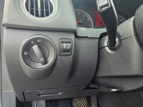 Used 2009 Volkswagen Tiguan SE AWD/4WD image 17