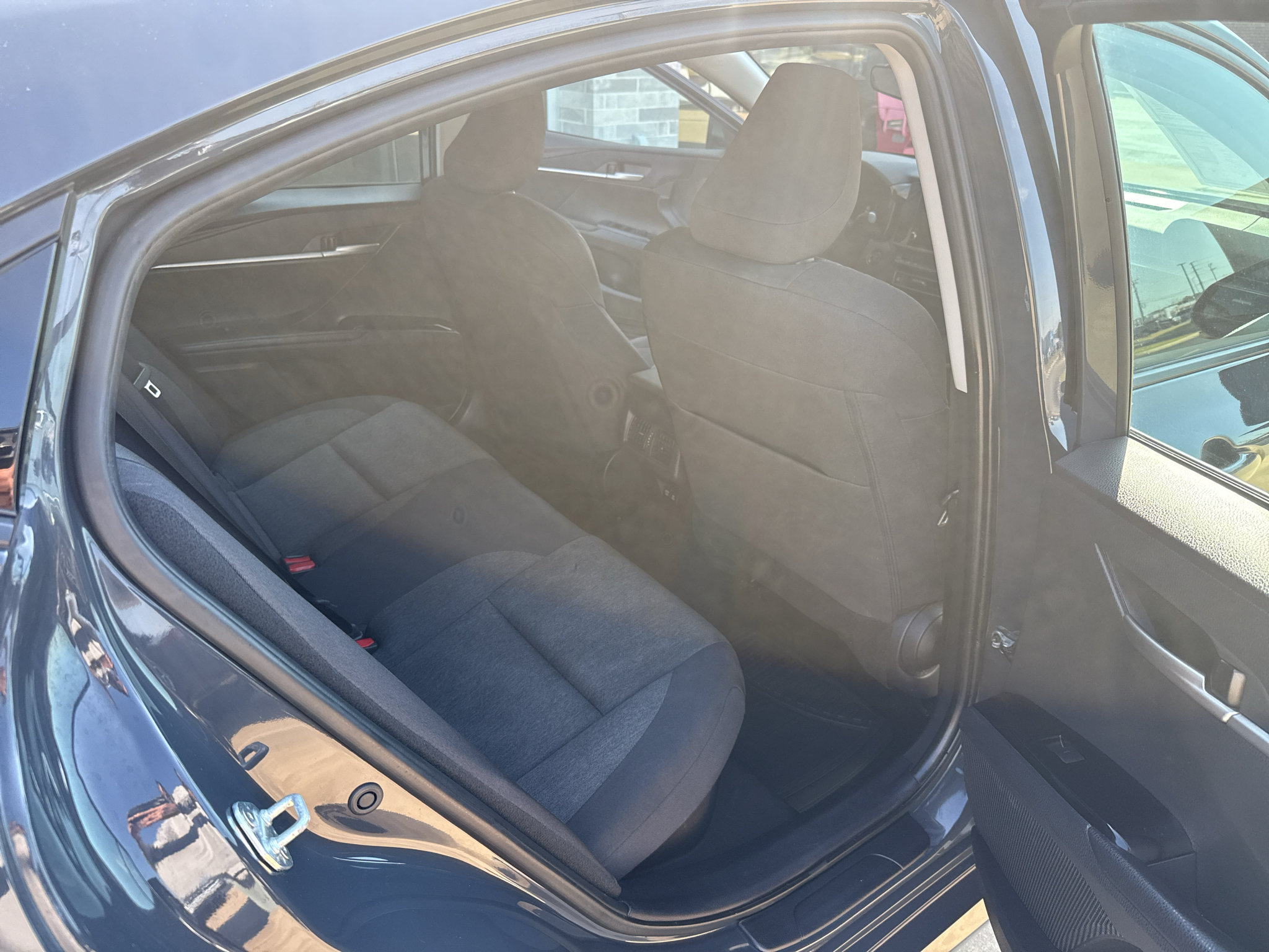 Used 2025 Toyota Camry LE FWD image 16