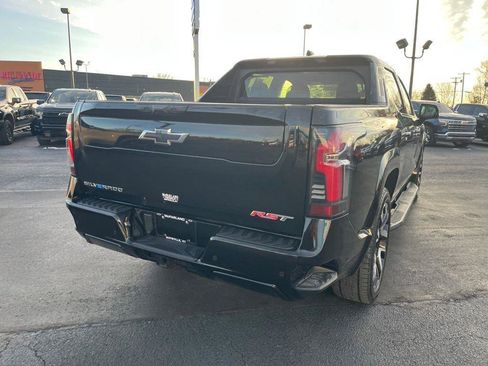Used 2025 Chevrolet Silverado EV RST AWD/4WD image 5