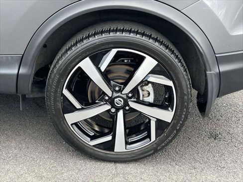 Used 2022 Nissan Rogue Sport SL AWD/4WD image 10